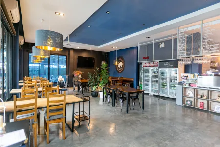 Farthai Residence Отели рядом с достопримечательностью «Wat Ban Chang»