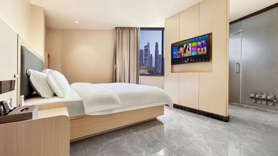 Yangjiang Yaofeng Hotel