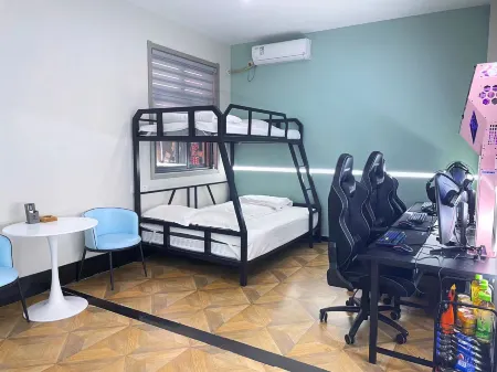 Linquan Aurora E-Sports Hotel Отели в г. Линьцюань