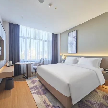 LAVANDE Hotel (Arong Banner Happiness Street Branch)