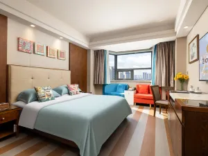 Linyi Ronghua Hotel (People's Square Railway Station)