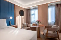 Crystal Orange Hotel Beijing Fengtai Baicheng Railway Station Headquarters Base Hotels near AEON MENGLEcheng (Fengtai Shop)