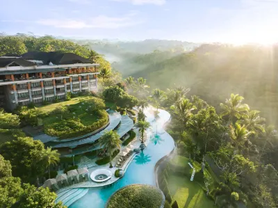 Padma Resort Ubud Hotel dekat Pande's Farm (Bali Natural Agriculture)