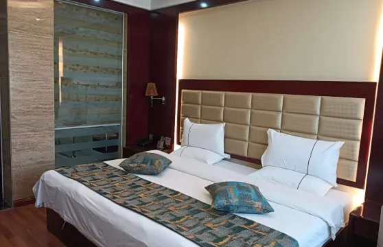 格爾木西源假日酒店