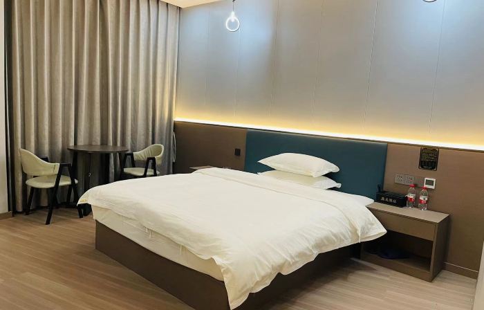 Xinlong Hotel, Dongfang