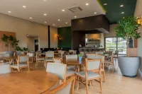 Royal Tulip Holambra Hotels in Cosmópolis