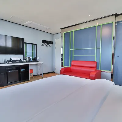 Hermes Hotel Hotels near BIFF Square