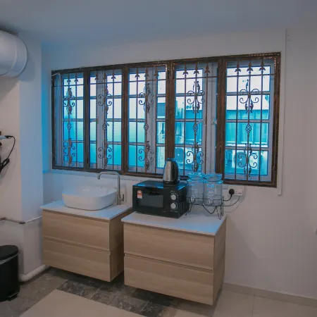 Bluewaters Collab Quarters Отели рядом с достопримечательностью «Станция метро Raffles»