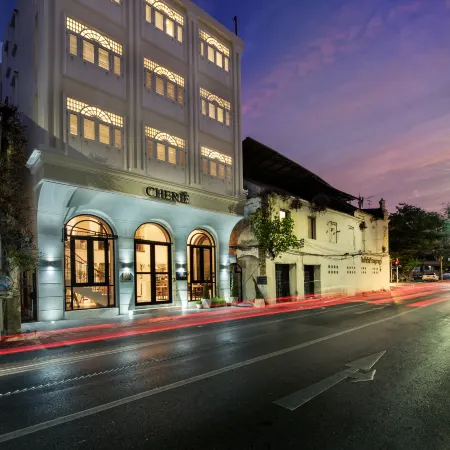 Cherie Bangkok Boutique Hotel Отели рядом с достопримечательностью «Ват-Сакет»