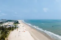 Yintan International Hotel ( Beihai Yintan   National Tourist Resort ) - Scenic