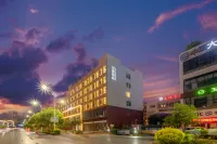 玉溪寶麗酒店（聶耳音樂廣場店） 鄰近玉溪園林植物園的酒店