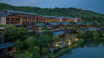 Xianghu Xiaoyao Manor Hotels near Hangzhou South Railway Station