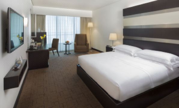 Dubai International Hotel, Dubai Airport