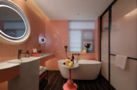 昆明睡美人花園泳池飯店（西山風景區店） 西山風景名勝區附近的飯店