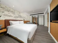 UrCove by HYATT Guangzhou Canton Tower Exhibition Center Hotels near Canton Fair