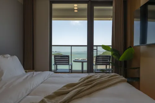 Lanxu·Sunset Seaview Vacation Bed and Breakfast (Zhujiajian Poly Zizaihai Branch) - Deniz Manzaralı