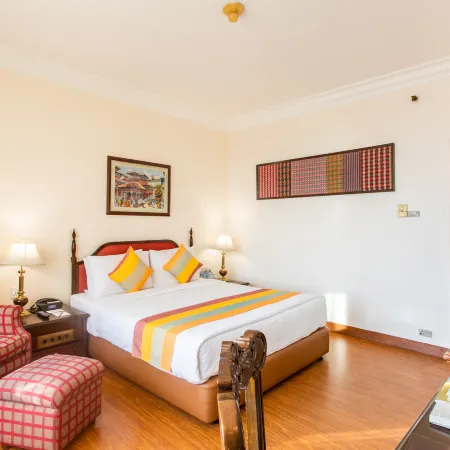 The Everest Hotel