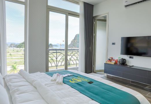 아오 티엔 하버 부티크 호텔의 현대적인 내부 모습