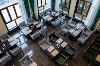 Hubei Natural Mountain Logde Resort Hotel. - breakfast