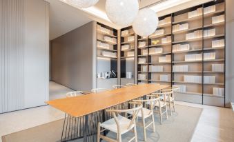 Quan JI hotel (Zhu Hai Station Bao long mall  )