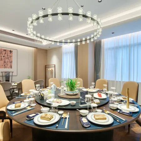 Lishui Jinghu South Bank Hotel