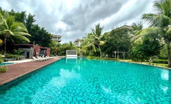 Annual Pool Holiday Apartment (Yalong Bay Branch)