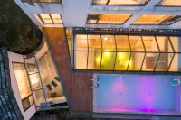 The Hotel Cillimas - Hot Tub