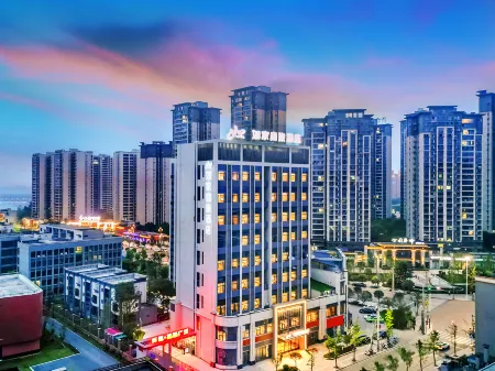 Home Inn (Zigong Fushun Vocational and Technical School)