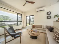 Six Six Mountain Villa (Bailigou Store, Xinxiang) Hotel a Huixian