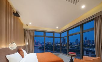 Xifan Sega Sky Riverview Hotel (North Bin 1st Road)