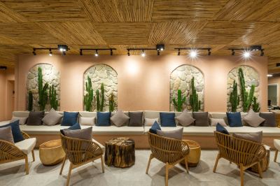 ロビーラウンジ アマラグランドブリュプーケットの写真