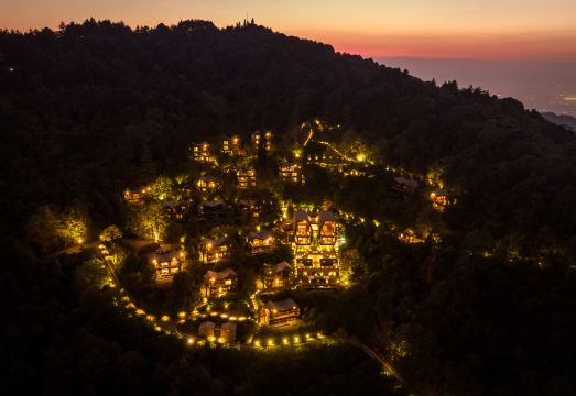 카브야 히말라야스의 아름다운 일출 풍경