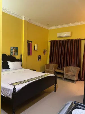 Comfort House Hotels near PP Railway Station