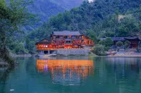 Lianghe College Hotel di Youyang Tujia and Miao Autonomous County
