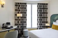Hotel Aiglon - Boulevard Raspail Paris 14 Hotels in Montparnasse