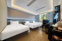 Jingmao E-Sports Hotel (Quzhou Shuitingmen Mazhandi)