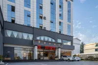 Luoping Hotel