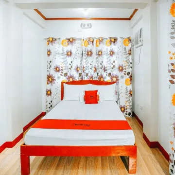 RedDoorz @ S and L Apartelle Daraga Albay โรงแรมใกล้สวนมรดกบิโคล