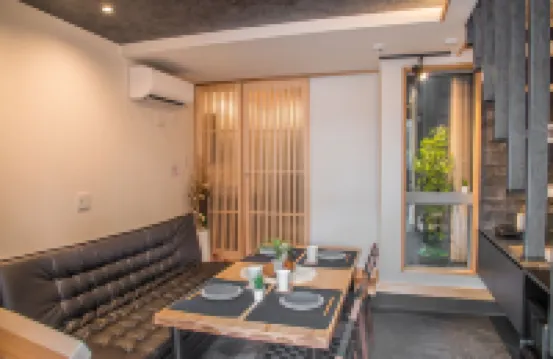 11-Min Walk to Sensoji! Modern x Traditional House in Asakusa, 1 Min to Shopping street