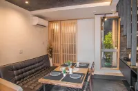11-Min Walk to Sensoji! Modern x Traditional House in Asakusa, 1 Min to Shopping street
