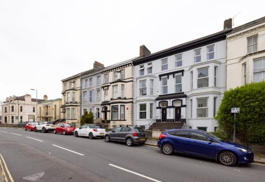 찰스 호프의 플리머스