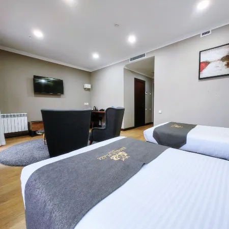 Krokus Plaza Hotel