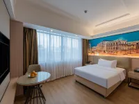 Vienna Hotel ( Ganzhou High-speed Railway West Station Jinling Road Store)
