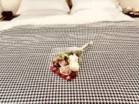 Mangshi Huajianxi Inn (Menghuan Great Golden Pagoda Store)