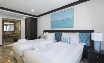 The Room Hotel Sunset Town