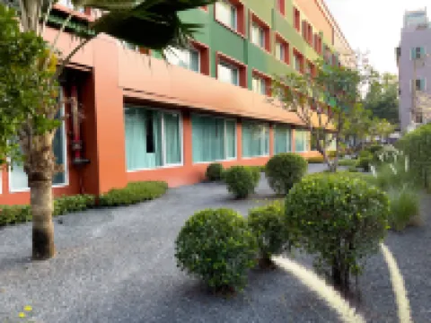 Happihaus Hotel Bangkok Hotels near SDA Bangkok Korean Church