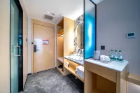 Xiyue Hotel (Urumqi High-speed Railway Station Branch) - balcony