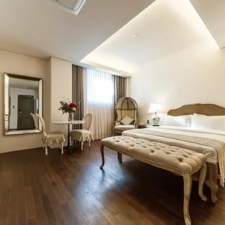 KAYLA HOTEL Отели рядом с достопримечательностью «Стадион Ыйджонбу»