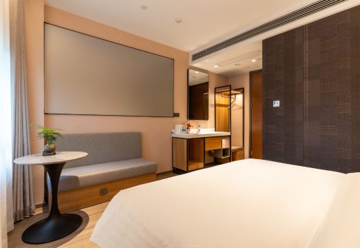 로열 코트 호텔 전경