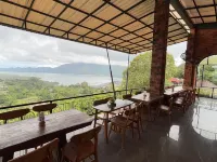 Caldera Hotel & Restaurant Hotel dekat Pura Ratu Ayu Gunung Sari Pasek Celagi Songan